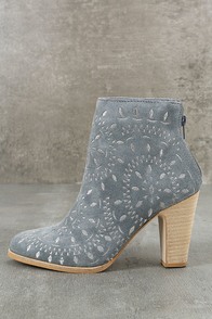 Matisse Springfield Dusty Blue Embroidered Suede Leather Booties