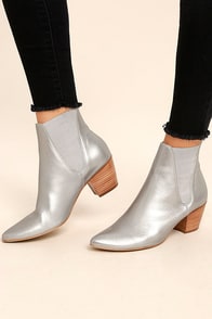 Amuse Society x Matisse Sass Silver Leather Pointed Booties