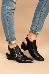 Sixtyseven 78551 Napa Black Leather Pointed Ankle Booties