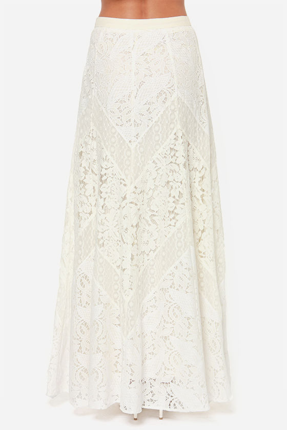 Ivory Lace Skirt 34