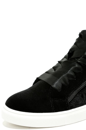Lace-Up Shoes - Lace-Up Boots, Heels, Wedges & Flats at Lulus.com