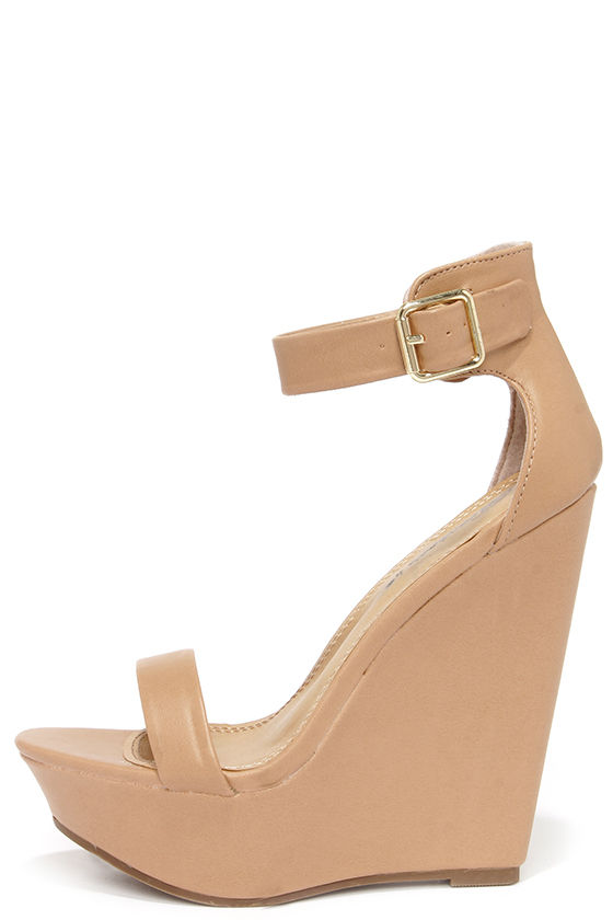 Nude Wedges 48